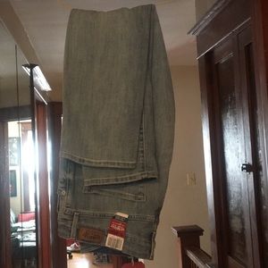 Signature jeans, mid rise slim cuff